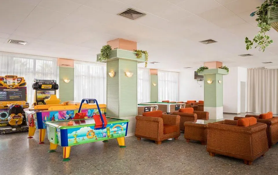 HOTEL: H.TOP OLYMPIC 3*