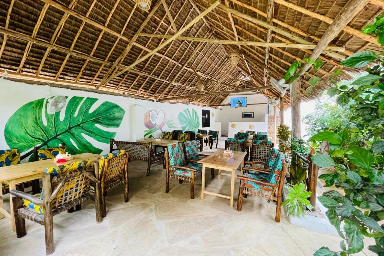 HOTEL: MAX HOTEL NUNGWI