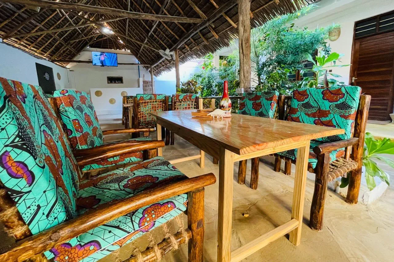 HOTEL: MAX HOTEL NUNGWI