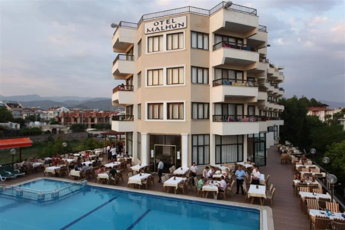 MALHUN HOTEL