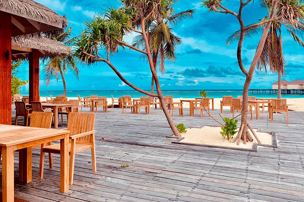 BRENNIA KOTTEFARU MALDIVES