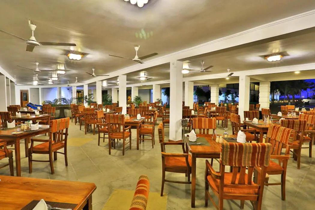 HIBISCUS BEACH HOTEL