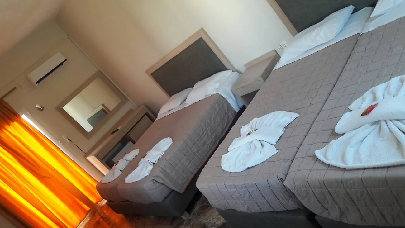 KAVROS BEACH HOTEL