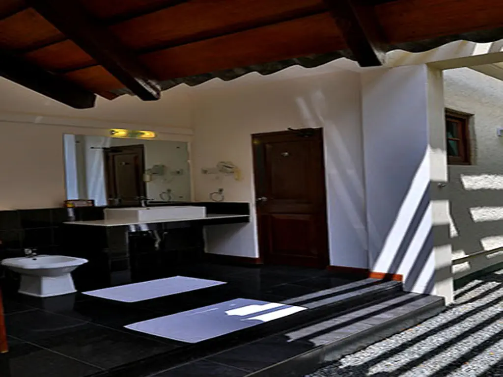 HIBISCUS BEACH HOTEL