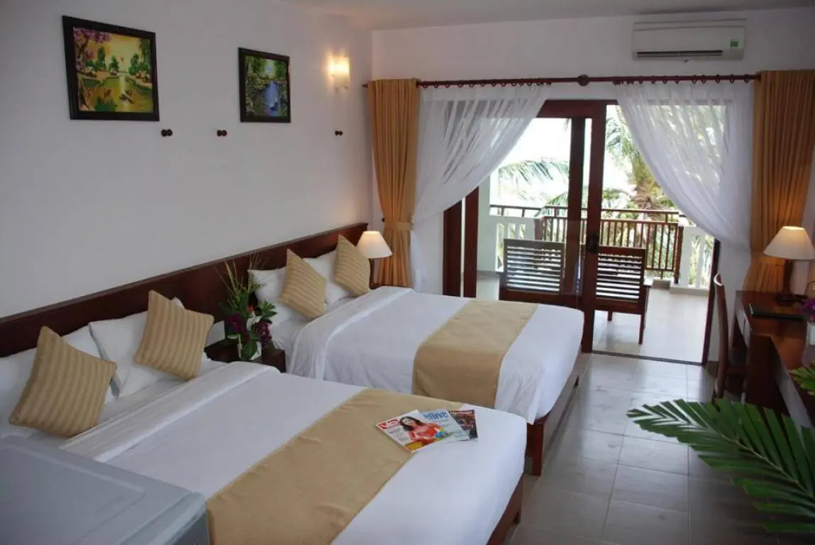 Отель: BEACH RESORT