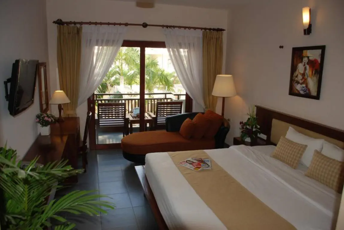 Отель: BEACH RESORT