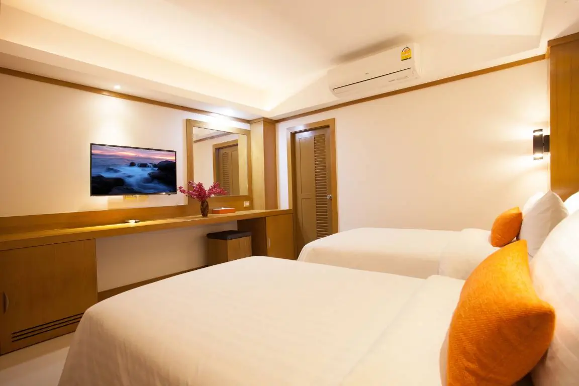 CHABANA KAMALA HOTEL