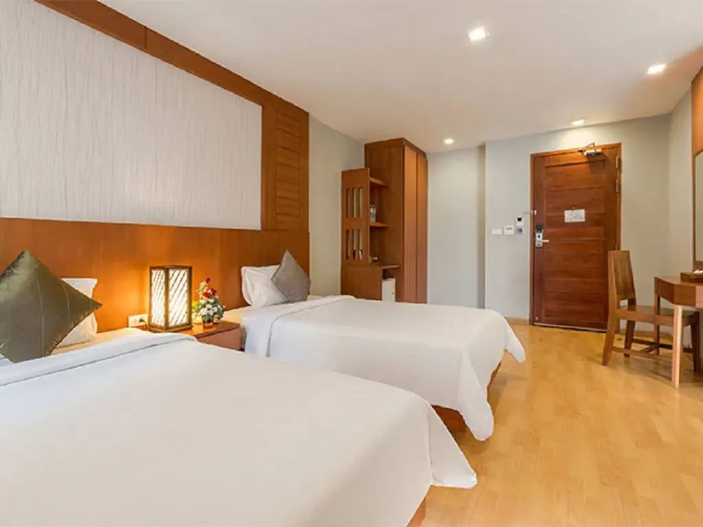Отель: SUITE PATONG (ex. BAUMAN RESIDENCE)