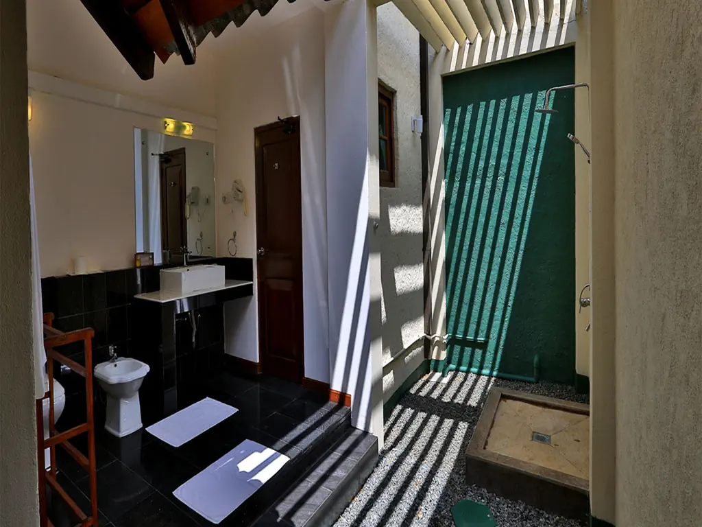 HIBISCUS BEACH HOTEL