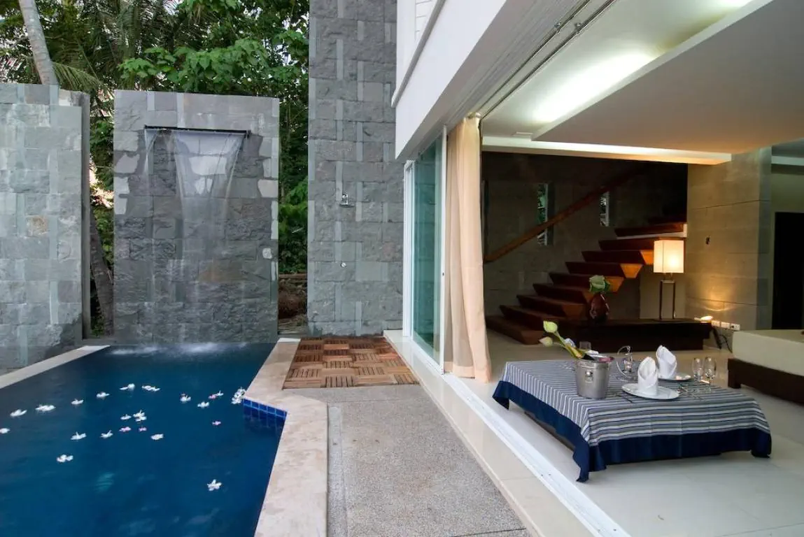 PEACH BLOSSOM RESORT