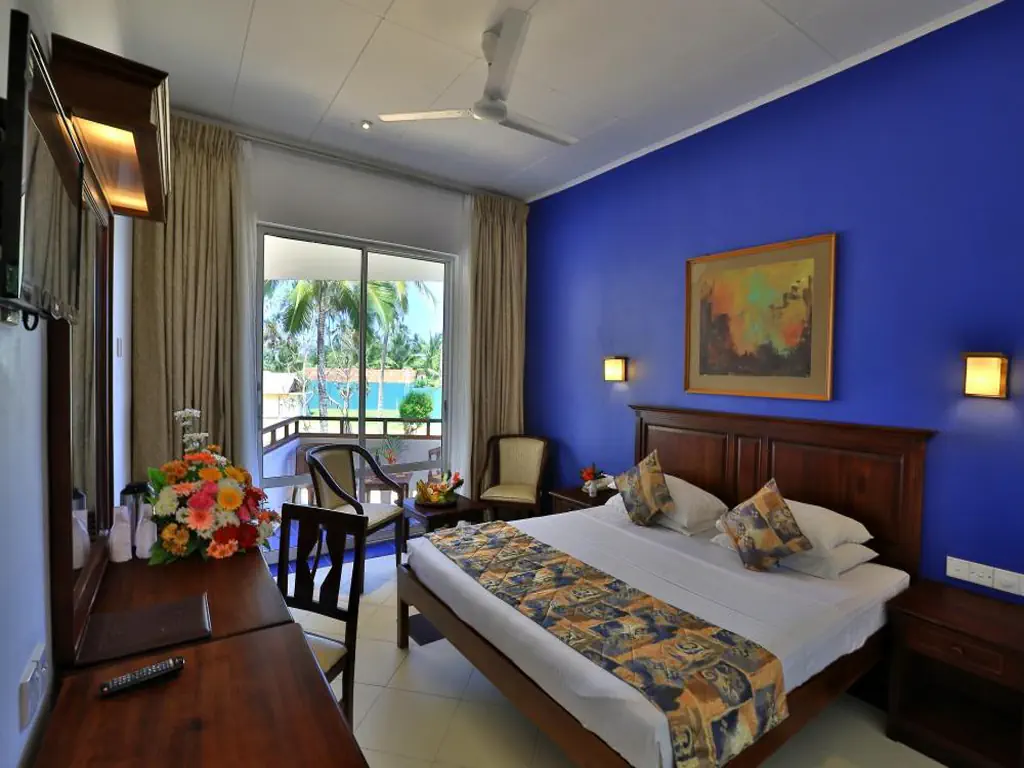 HIBISCUS BEACH HOTEL