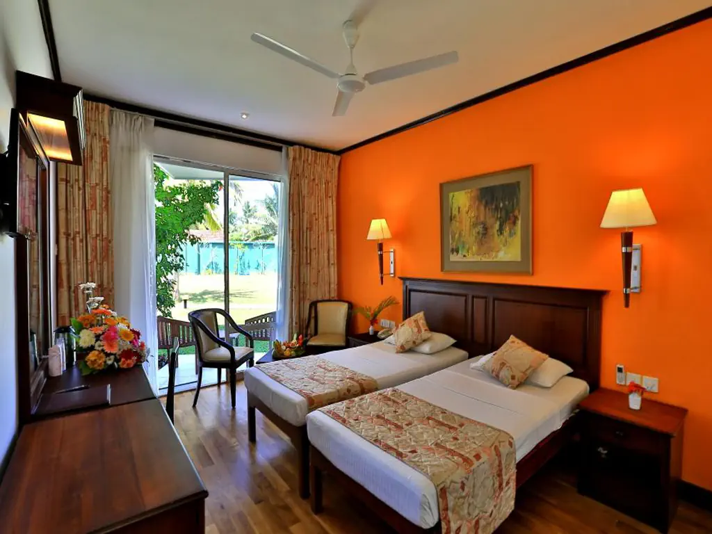 HIBISCUS BEACH HOTEL