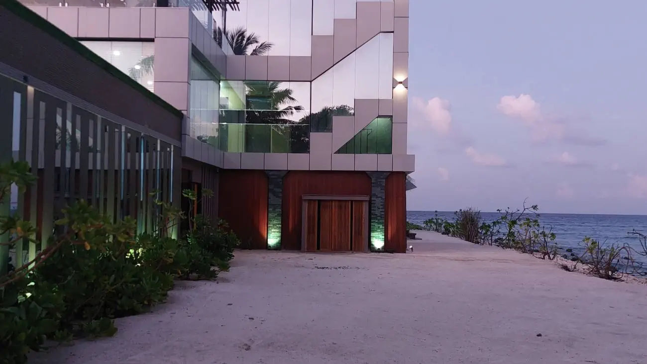 SWARN BY HAWKS HOTELS