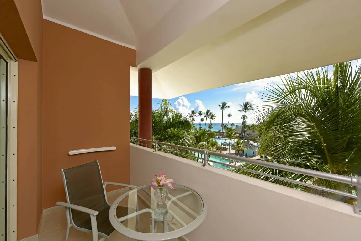 Отель: WAVES PUNTA CANA