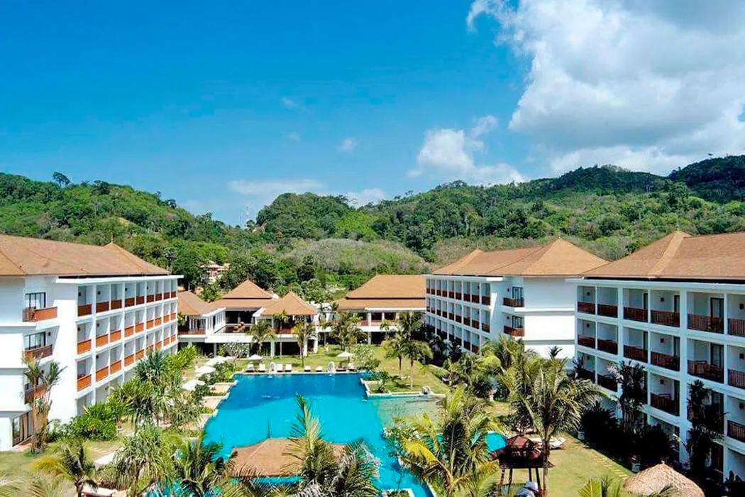 NAITHONBURI BEACH RESORT