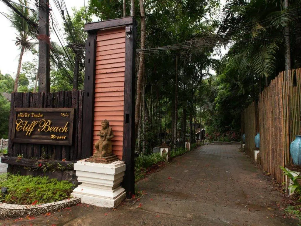KOH CHANG CLIFF BEACH RESORT