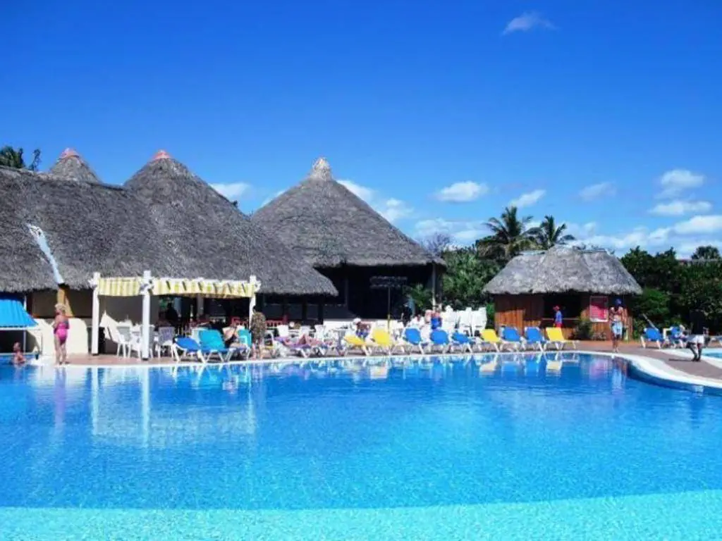 HOTEL TUXPAN (EX. BE LIVE EXPERIENCE TUXPAN)