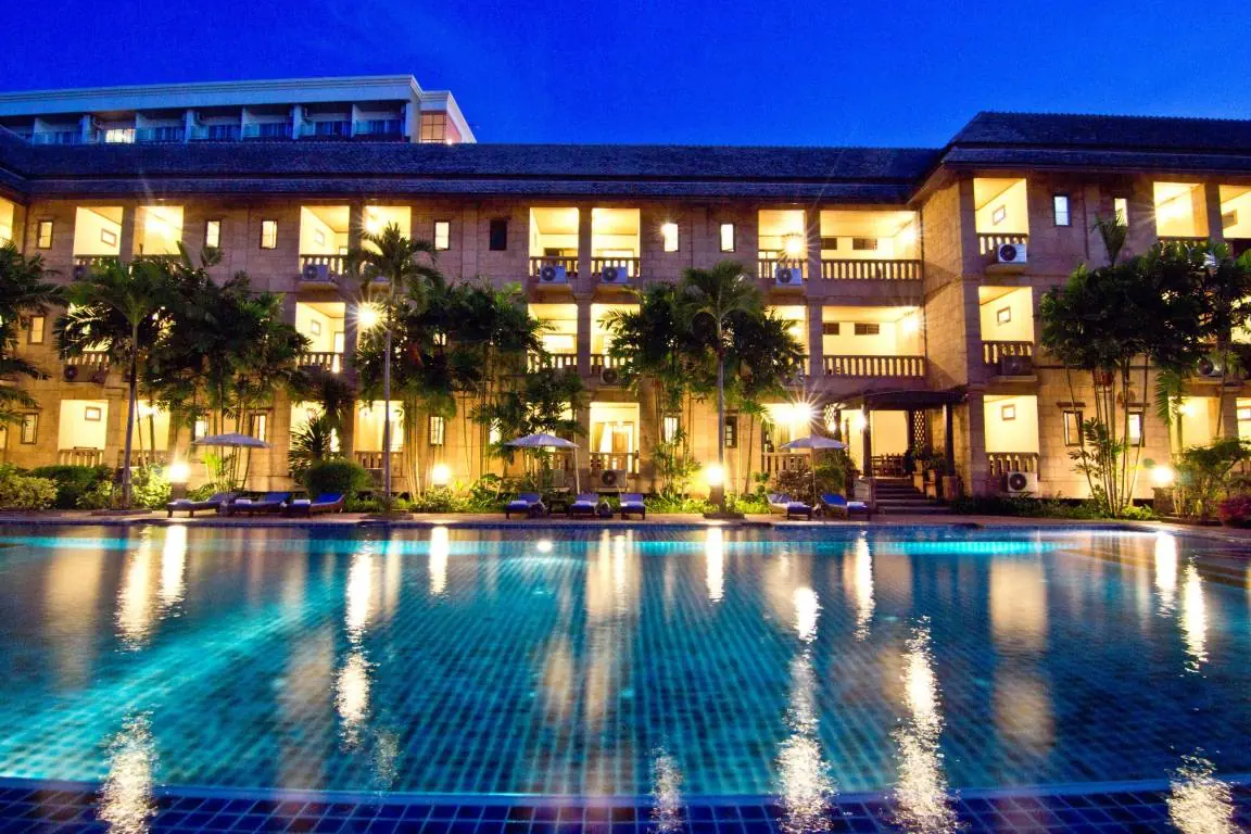 PLUMERIA RESORT