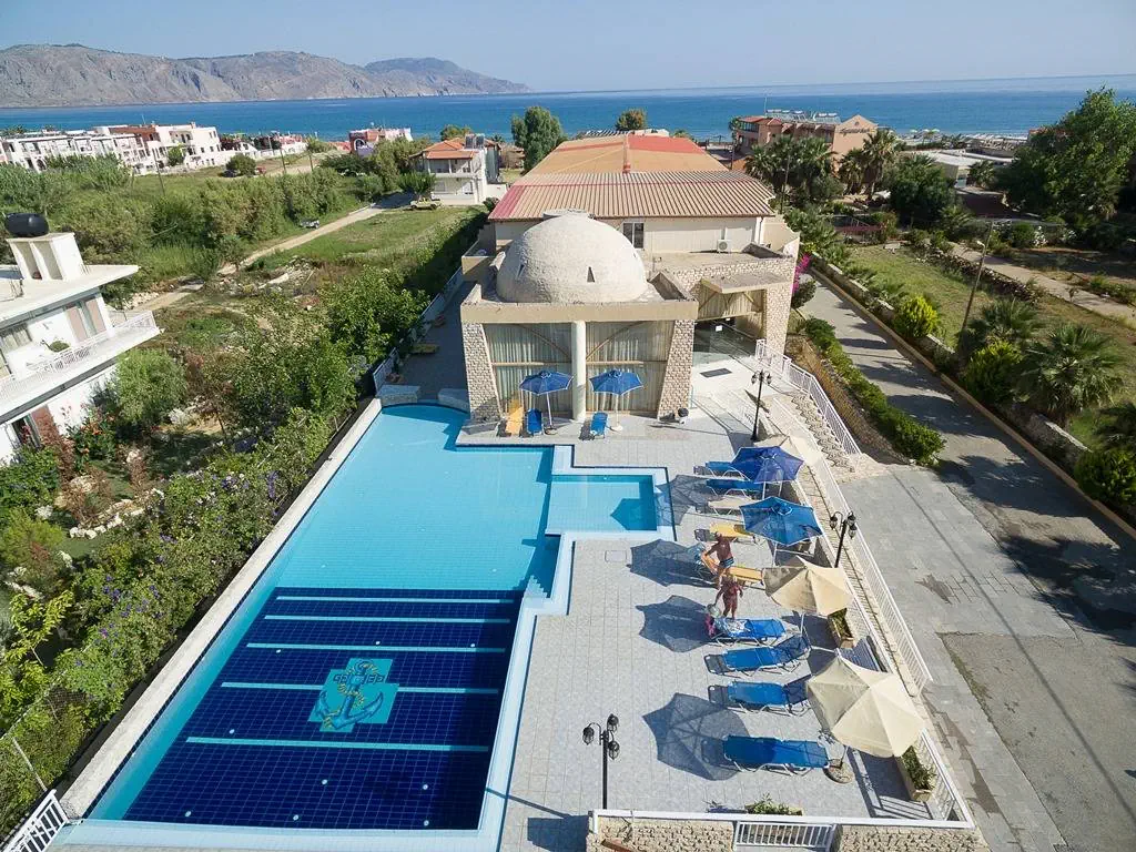 KAVROS BEACH HOTEL