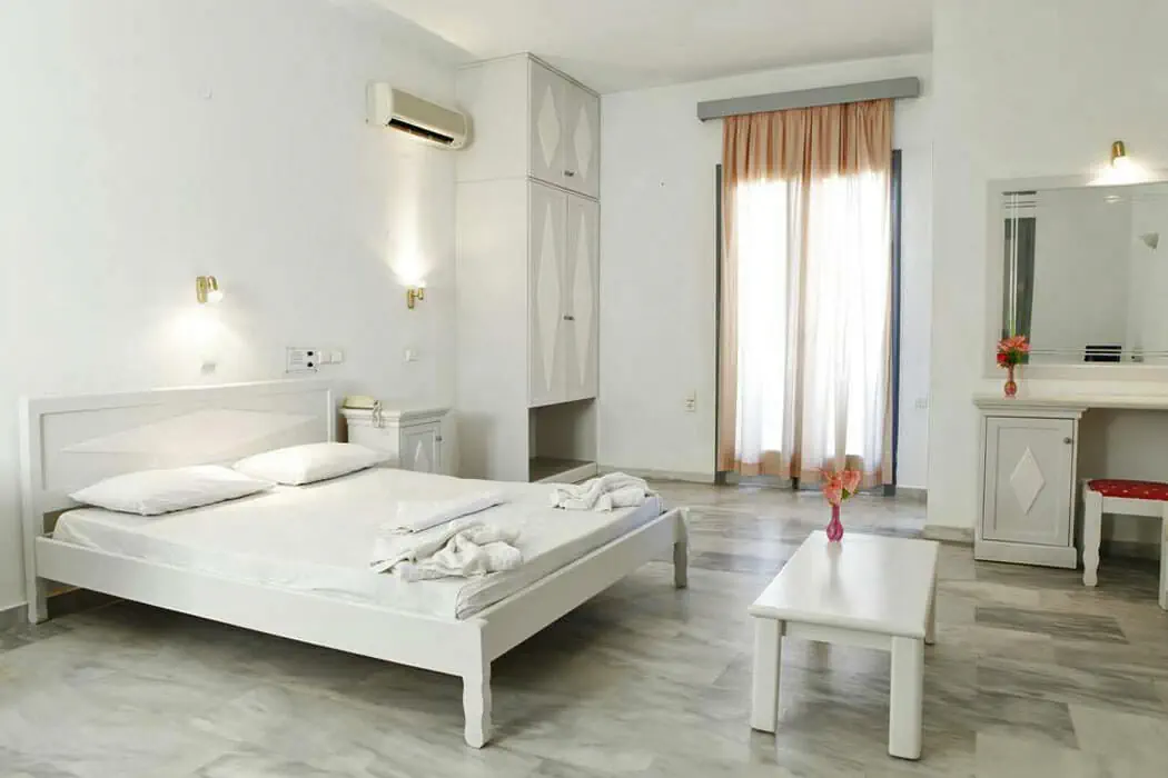 FERENIKI HOTEL