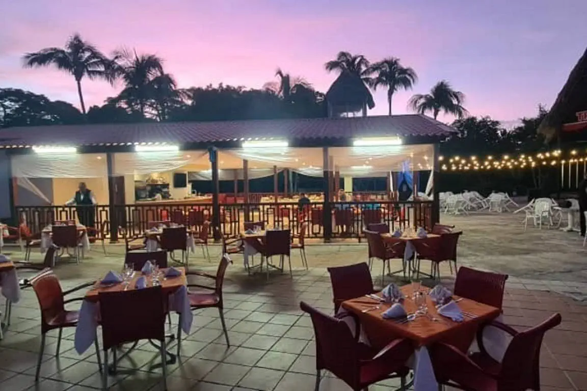 HOTEL TUXPAN (EX. BE LIVE EXPERIENCE TUXPAN)