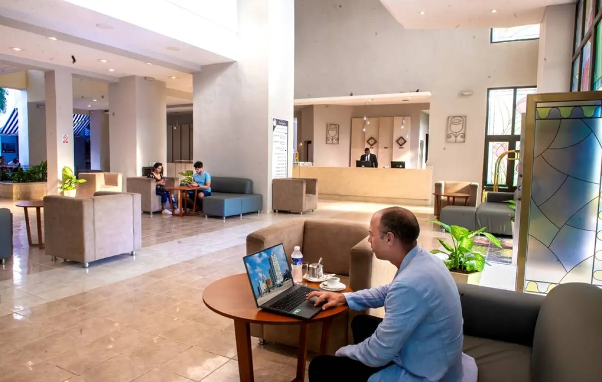 HOTEL TULIPAN