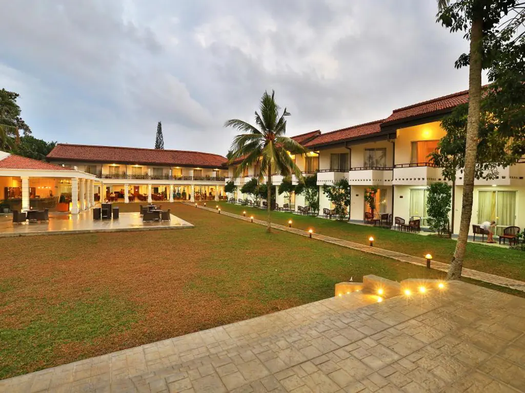 HIBISCUS BEACH HOTEL