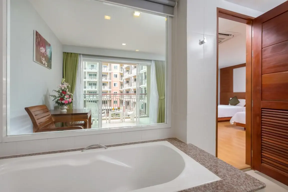 Отель: SUITE PATONG (ex. BAUMAN RESIDENCE)