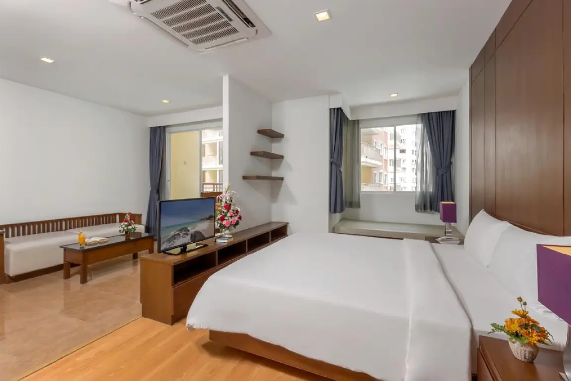 Отель: SUITE PATONG (ex. BAUMAN RESIDENCE)