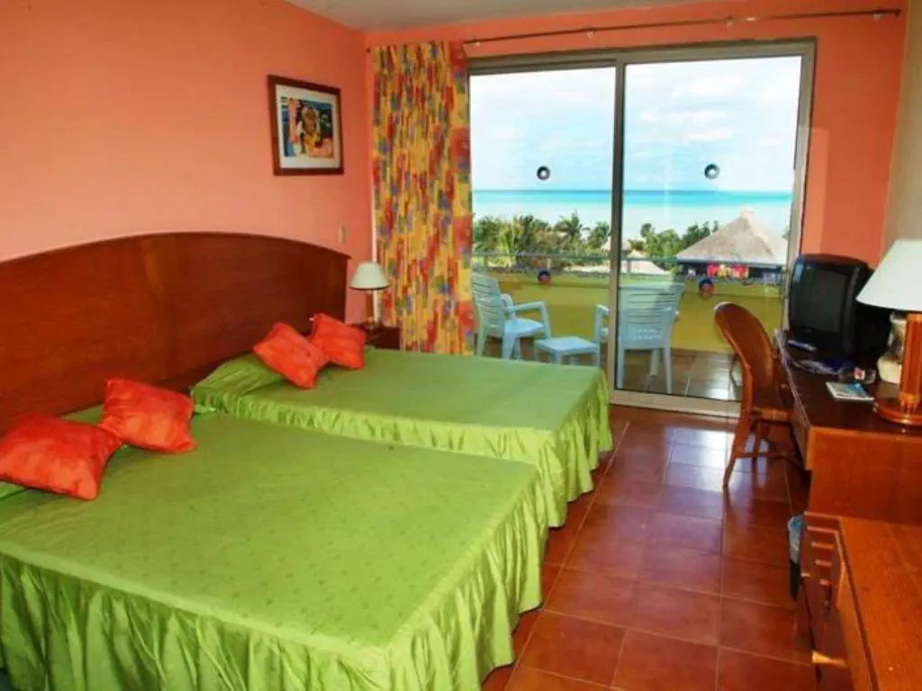 HOTEL TUXPAN (EX. BE LIVE EXPERIENCE TUXPAN)