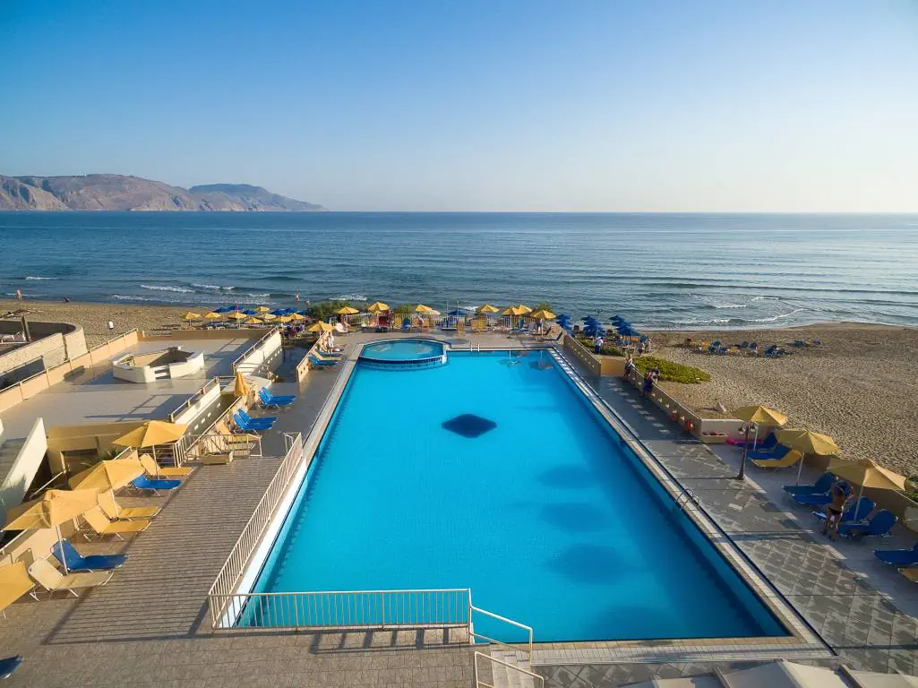 KAVROS BEACH HOTEL