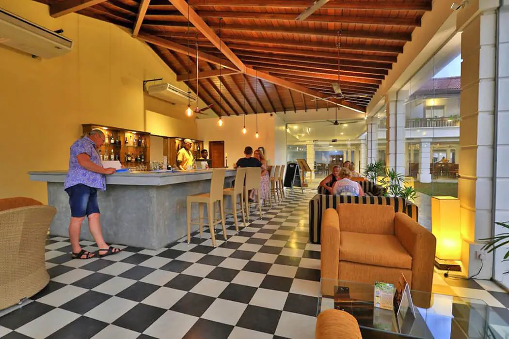 HIBISCUS BEACH HOTEL