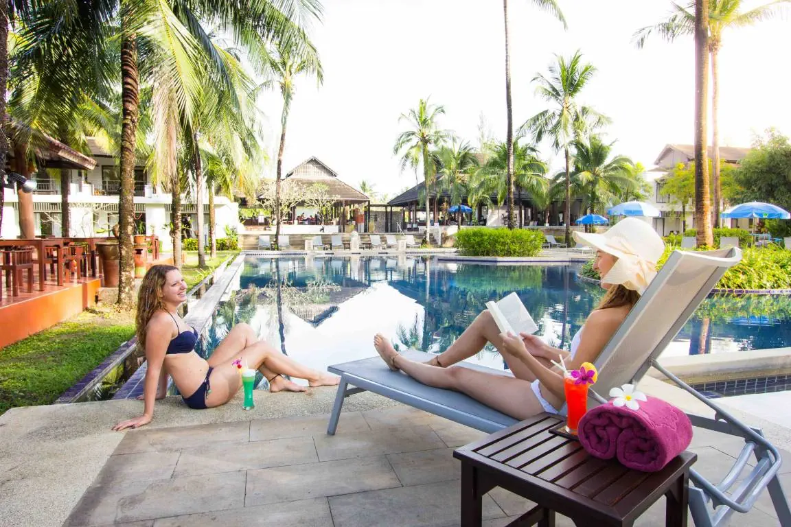 Отель: GALLERIA RESORT