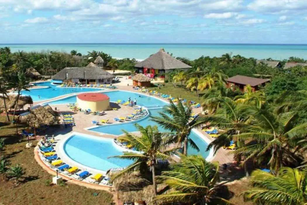 HOTEL TUXPAN (EX. BE LIVE EXPERIENCE TUXPAN)