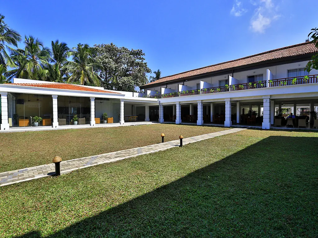 HIBISCUS BEACH HOTEL