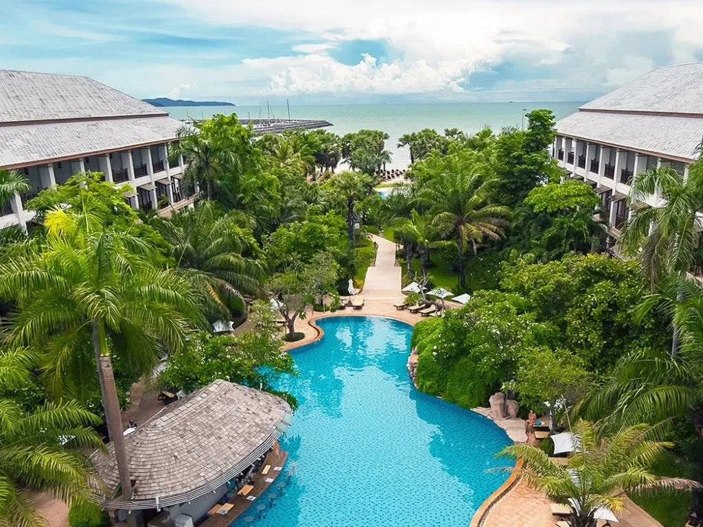 RAVINDRA BEACH RESORT & SPA