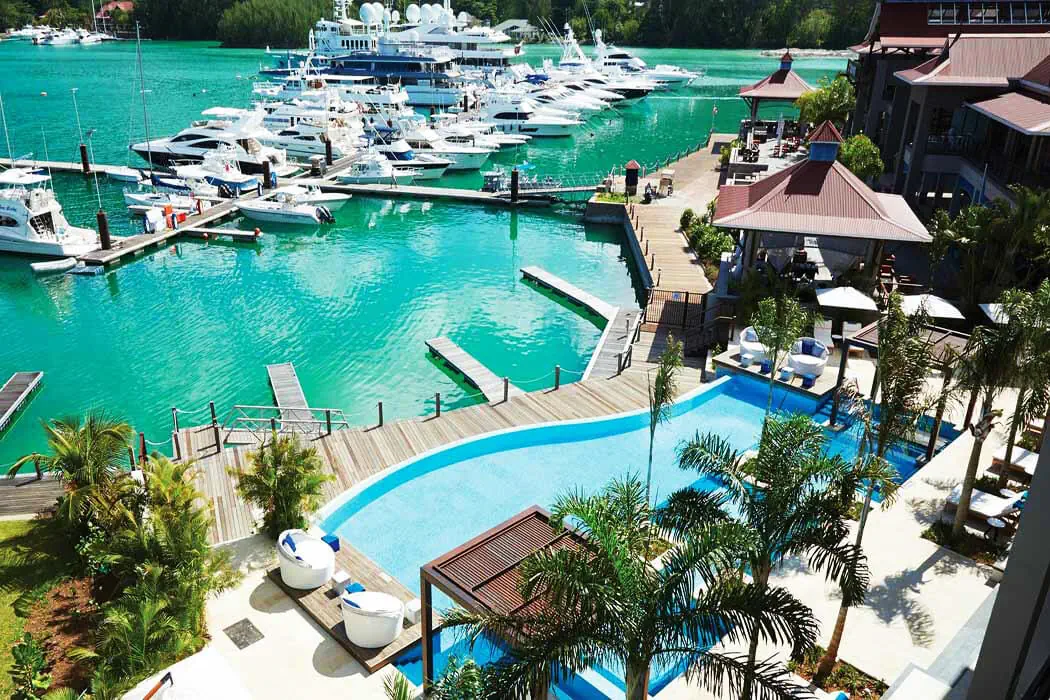 EDEN BLEU HOTEL