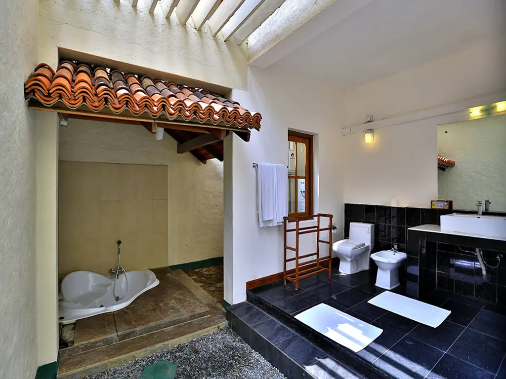 HIBISCUS BEACH HOTEL