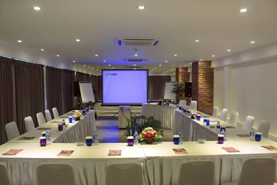 VIVA DASH HOTEL