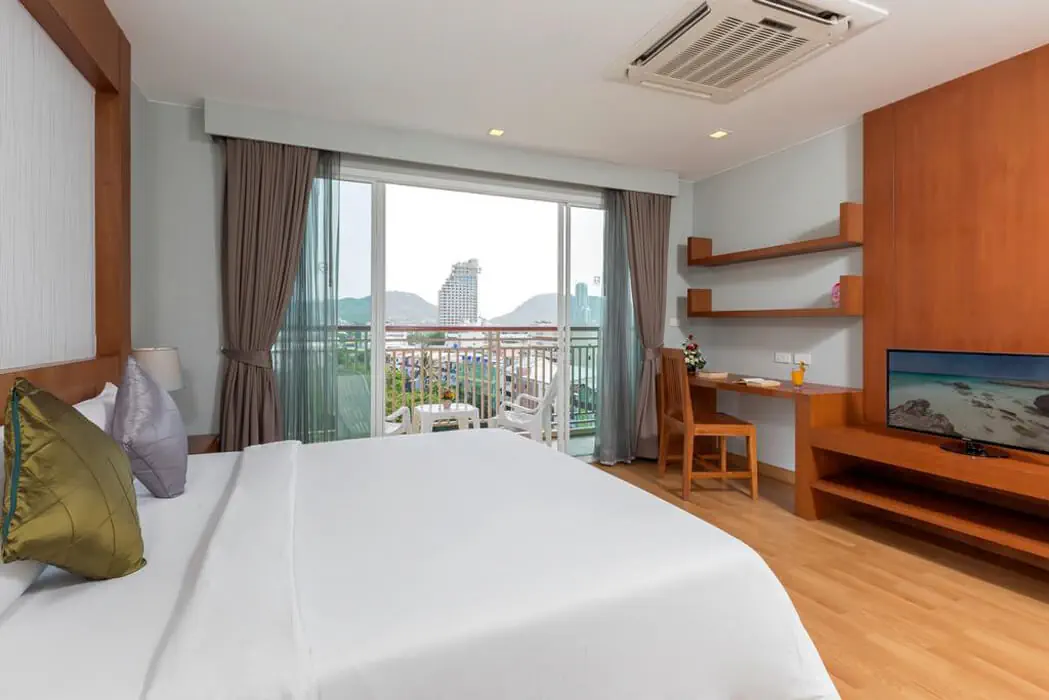 Отель: SUITE PATONG (ex. BAUMAN RESIDENCE)