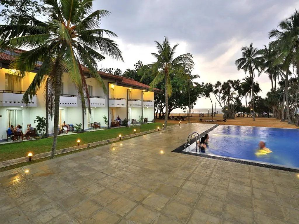 HIBISCUS BEACH HOTEL