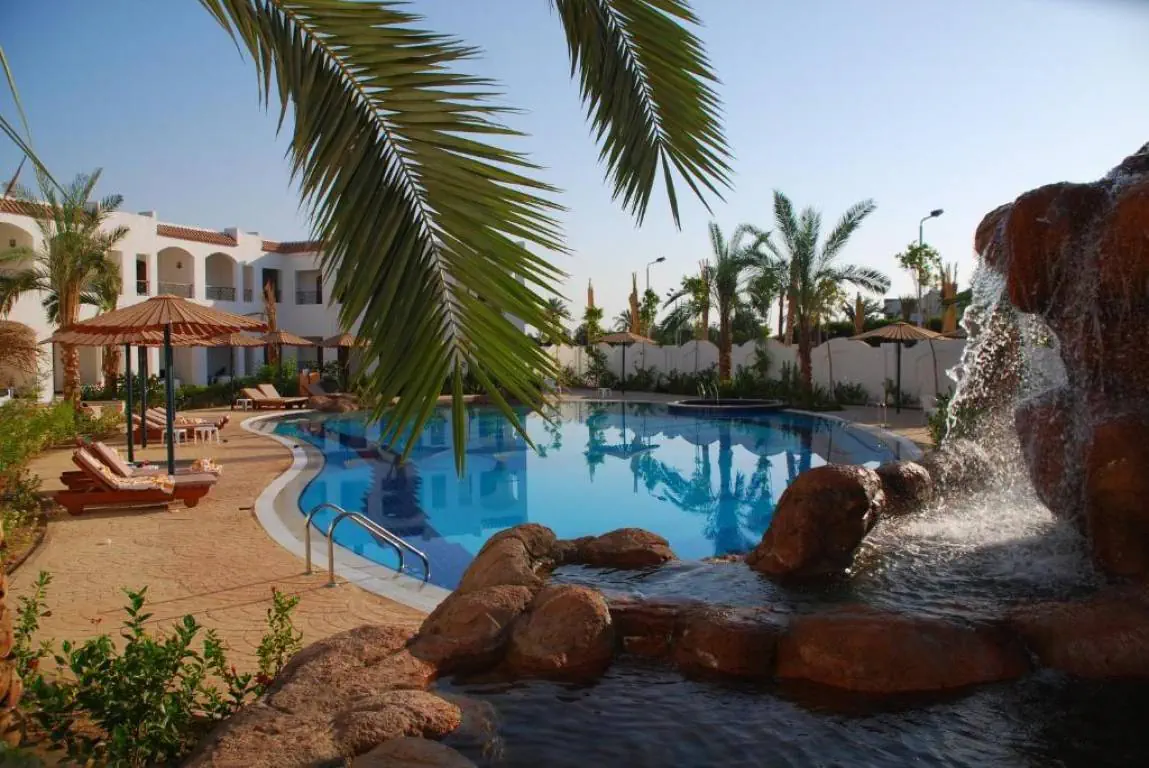 CORAL HILLS RESORT