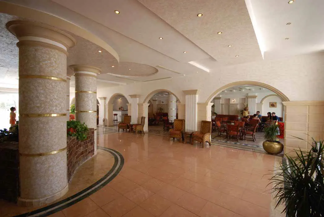 CORAL HILLS RESORT