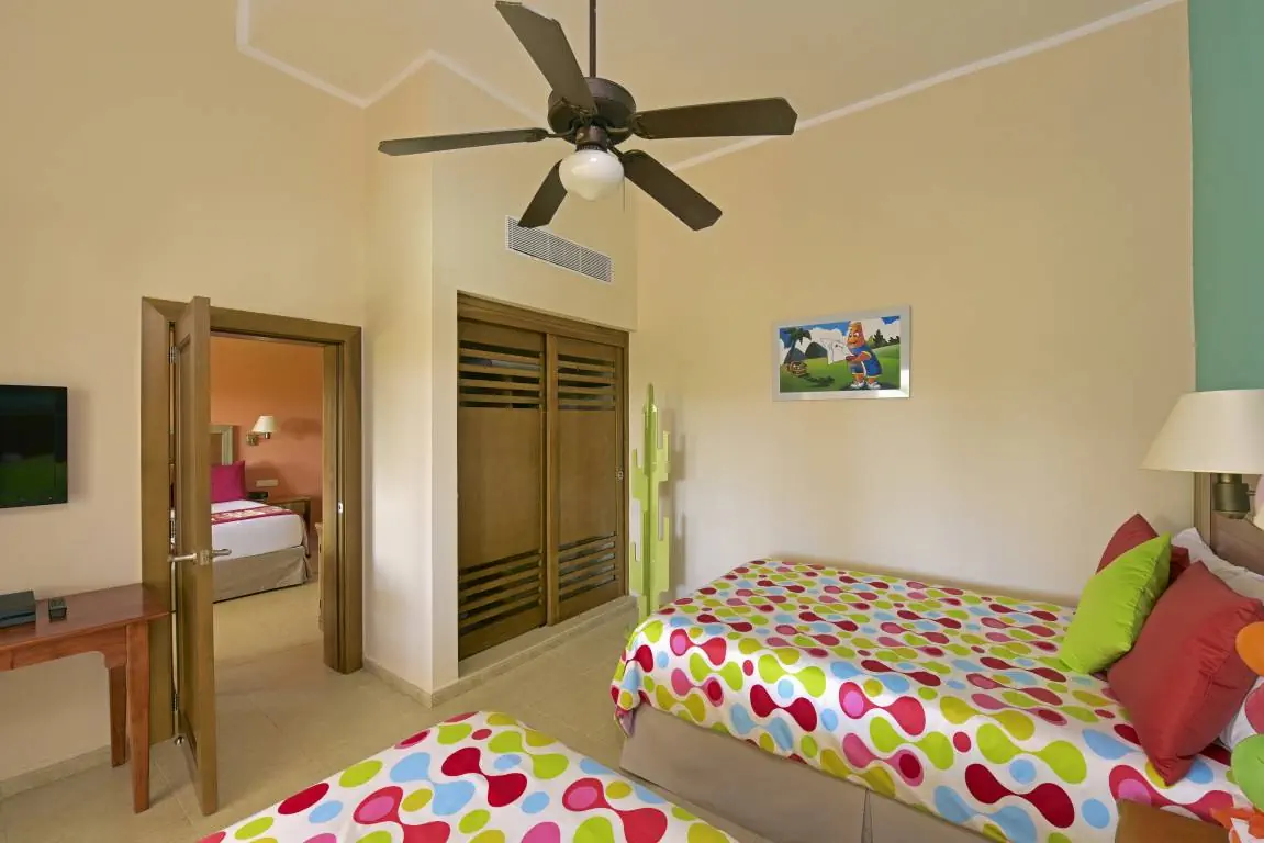Отель: WAVES PUNTA CANA