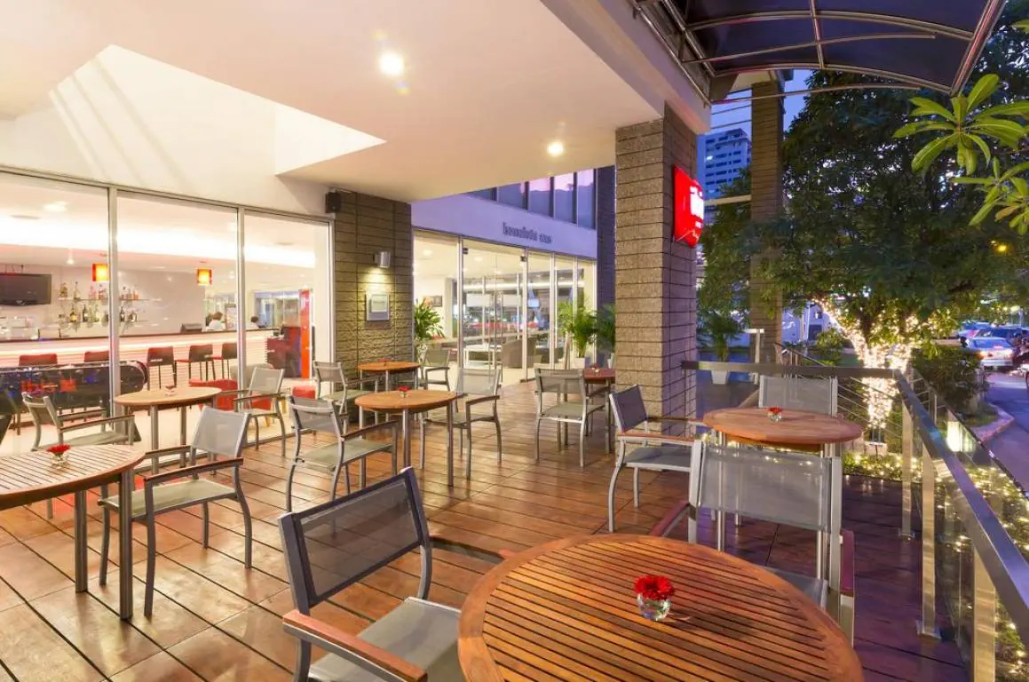 IBIS BANGKOK SATHORN