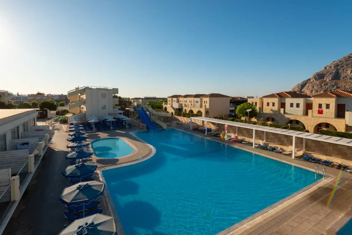 DELFINIA RESORT