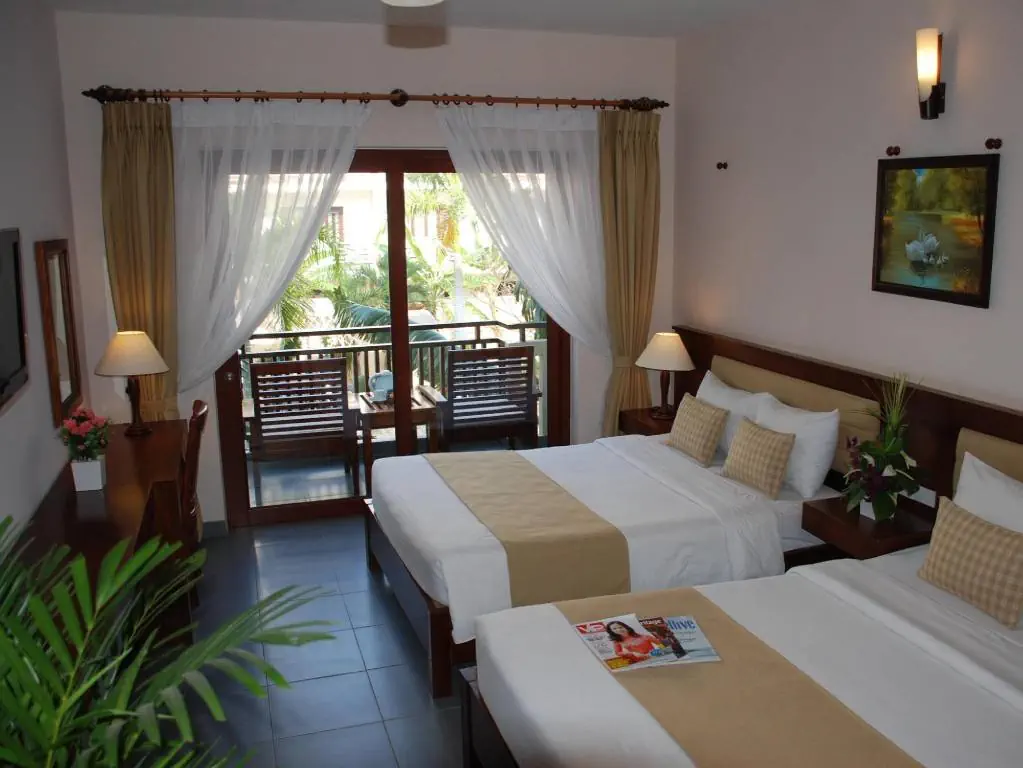 Отель: BEACH RESORT