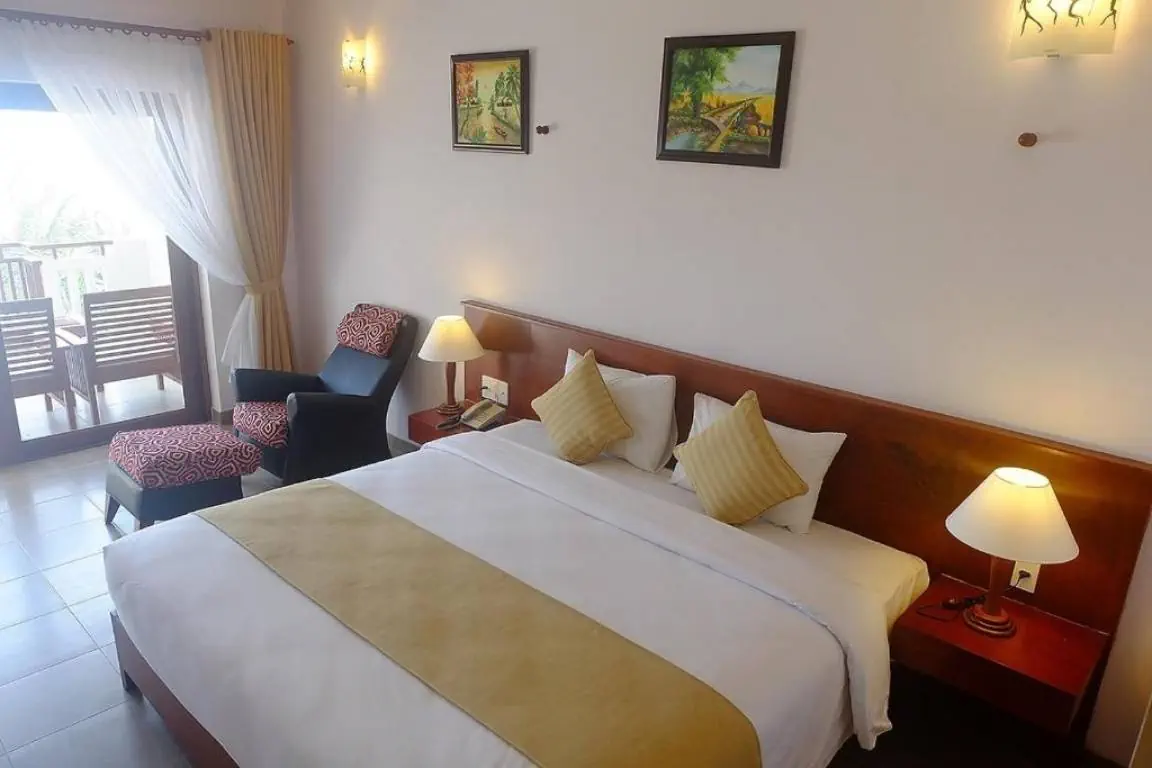 Отель: BEACH RESORT