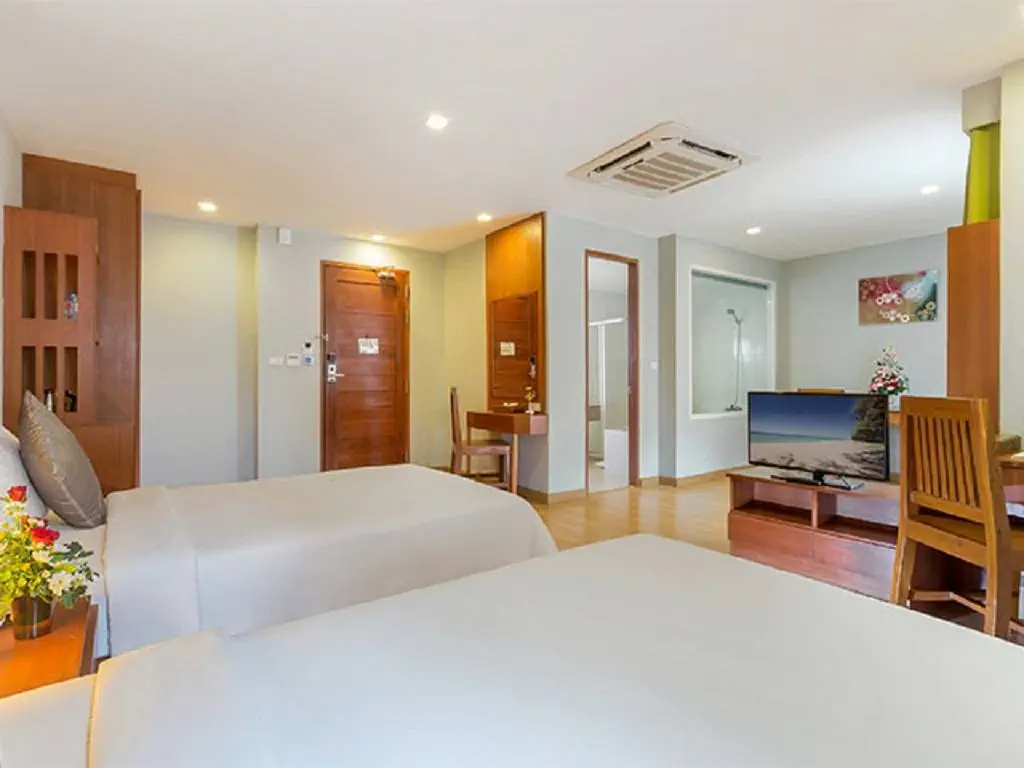 Отель: SUITE PATONG (ex. BAUMAN RESIDENCE)