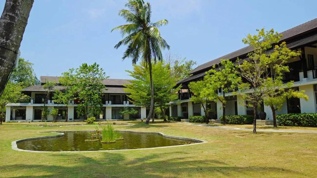Отель: GALLERIA RESORT